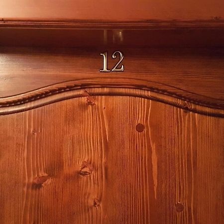 Pod Hradom Restaurant & Pension Topoľčany Zewnętrze zdjęcie
